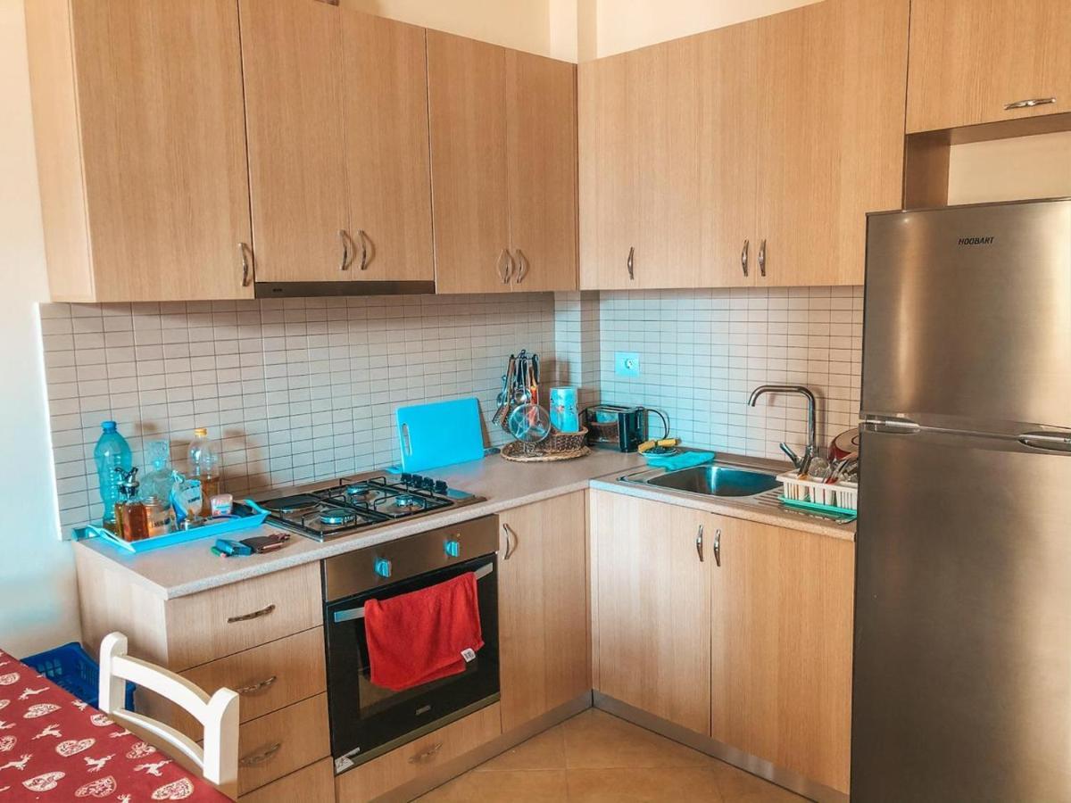 Mimi'S Beach Apartment Vlore Ngoại thất bức ảnh